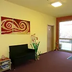 Direkt In 宾馆 *