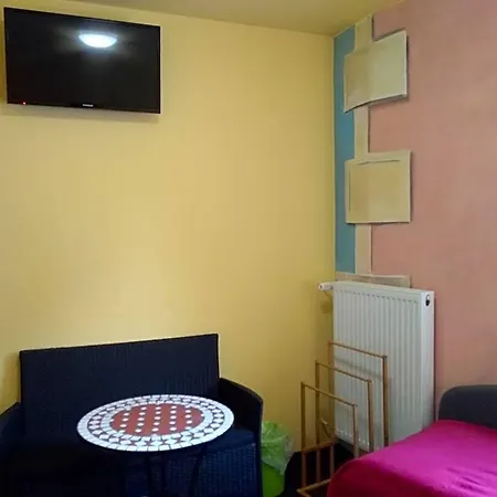 Mini-hôtel Direkt In *